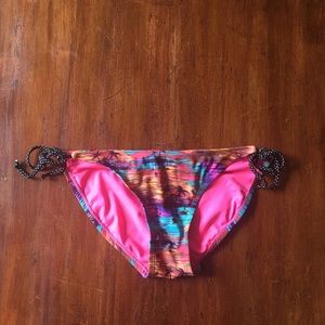 Printed bikini bottoms