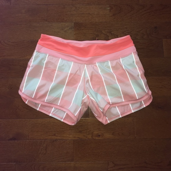 lululemon athletica Pants - 💗Lululemon Groovy Run Short-Gros Gingham💗