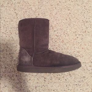 Brown Uggs size 7
