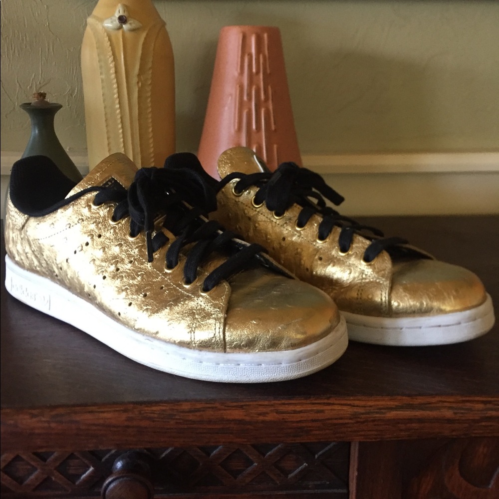 Adidas Men’s Stan Smith  Ostrich Gold Shoes