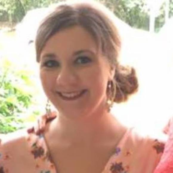 Meet your Posher, Hillary - Picture 1 of 1