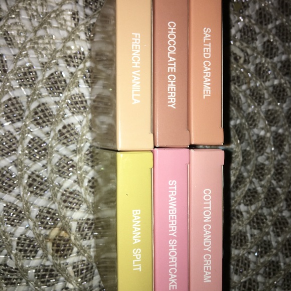 Kylie highlighters - Picture 2 of 4