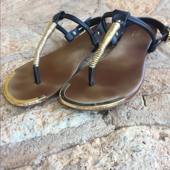 Mission black and gold t sandal. - Picture 2 of 3