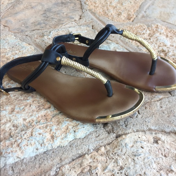 Mission black and gold t sandal. - Picture 3 of 3