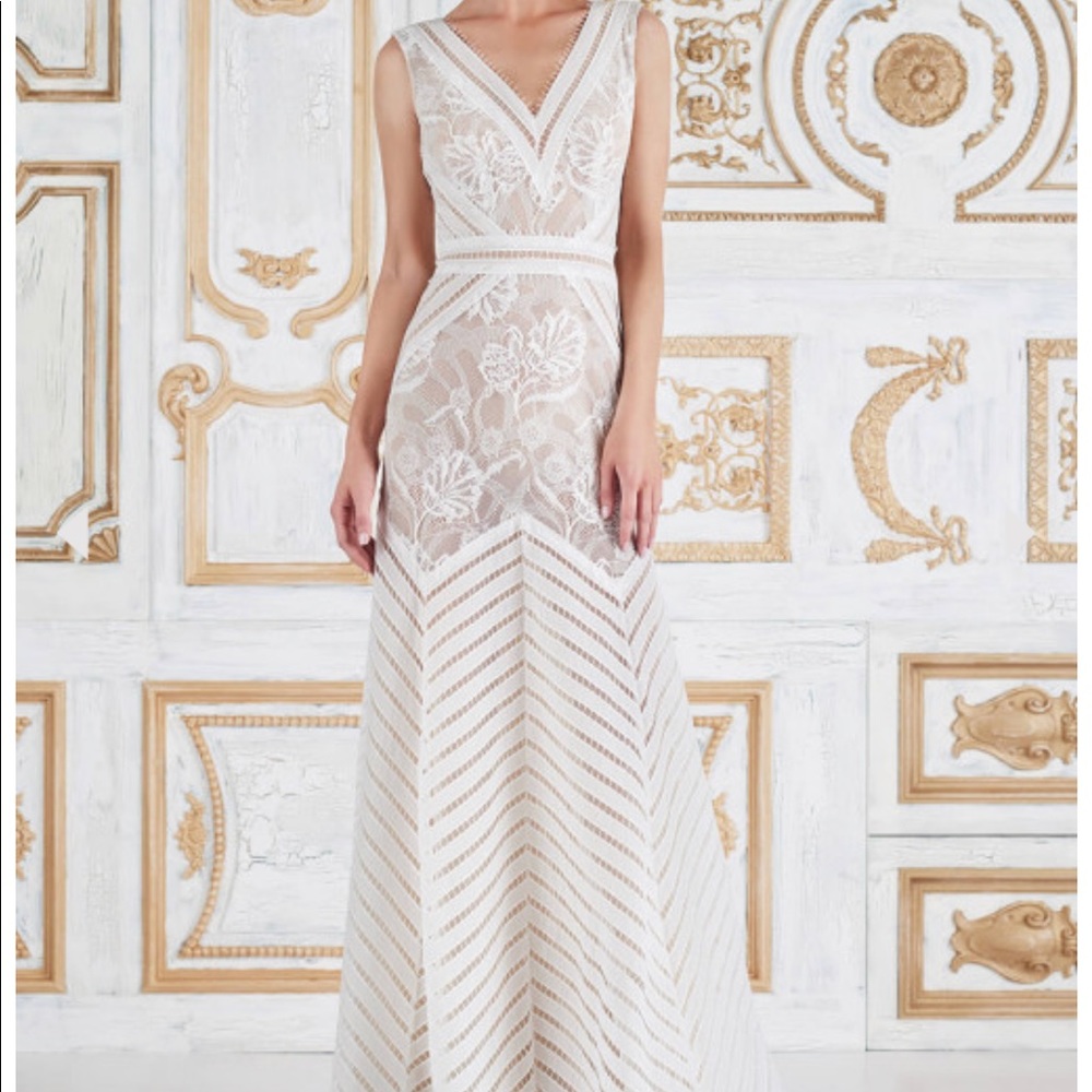 Simple but classy wedding dress