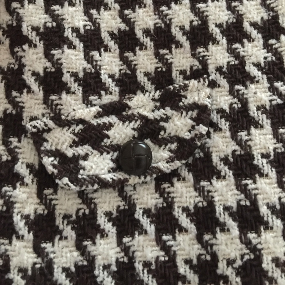 Sweaters - Picture 8 of 8