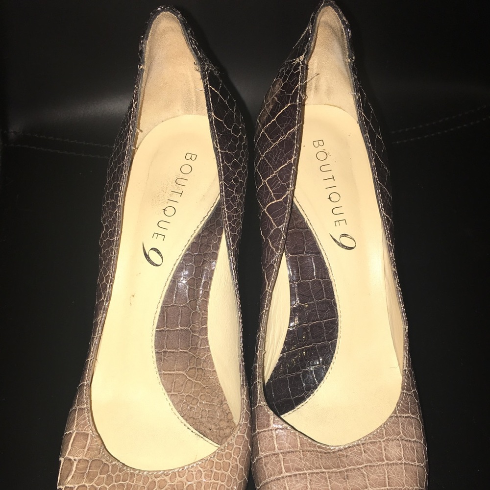 Boutique 9 snakeskin Texture Pumps Size 6 - Picture 3 of 4