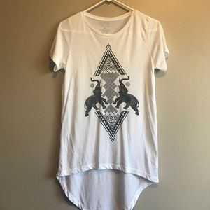 Loose fit elephant tee