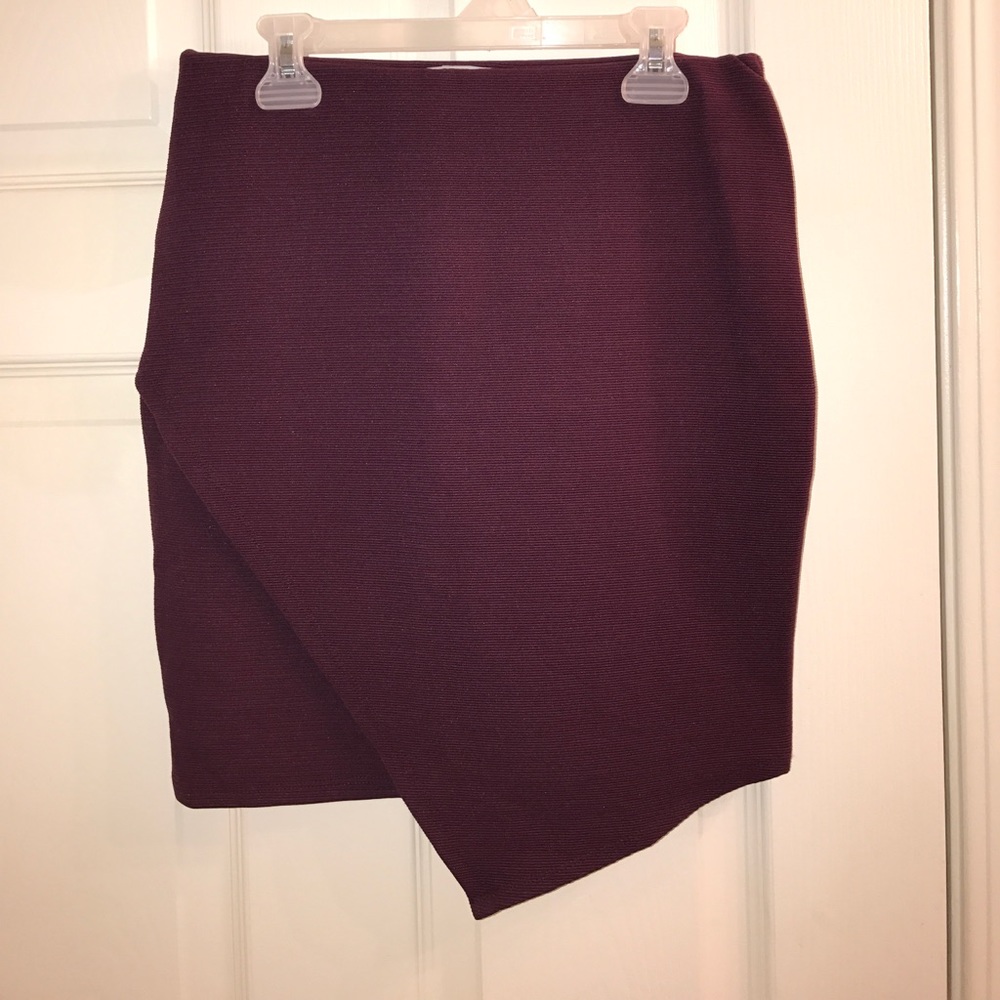 Asymmetrical skirt