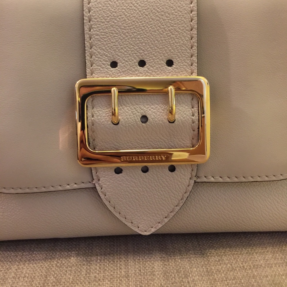 Burberry Small Medley Shoulder Bag - Picture 3 of 5