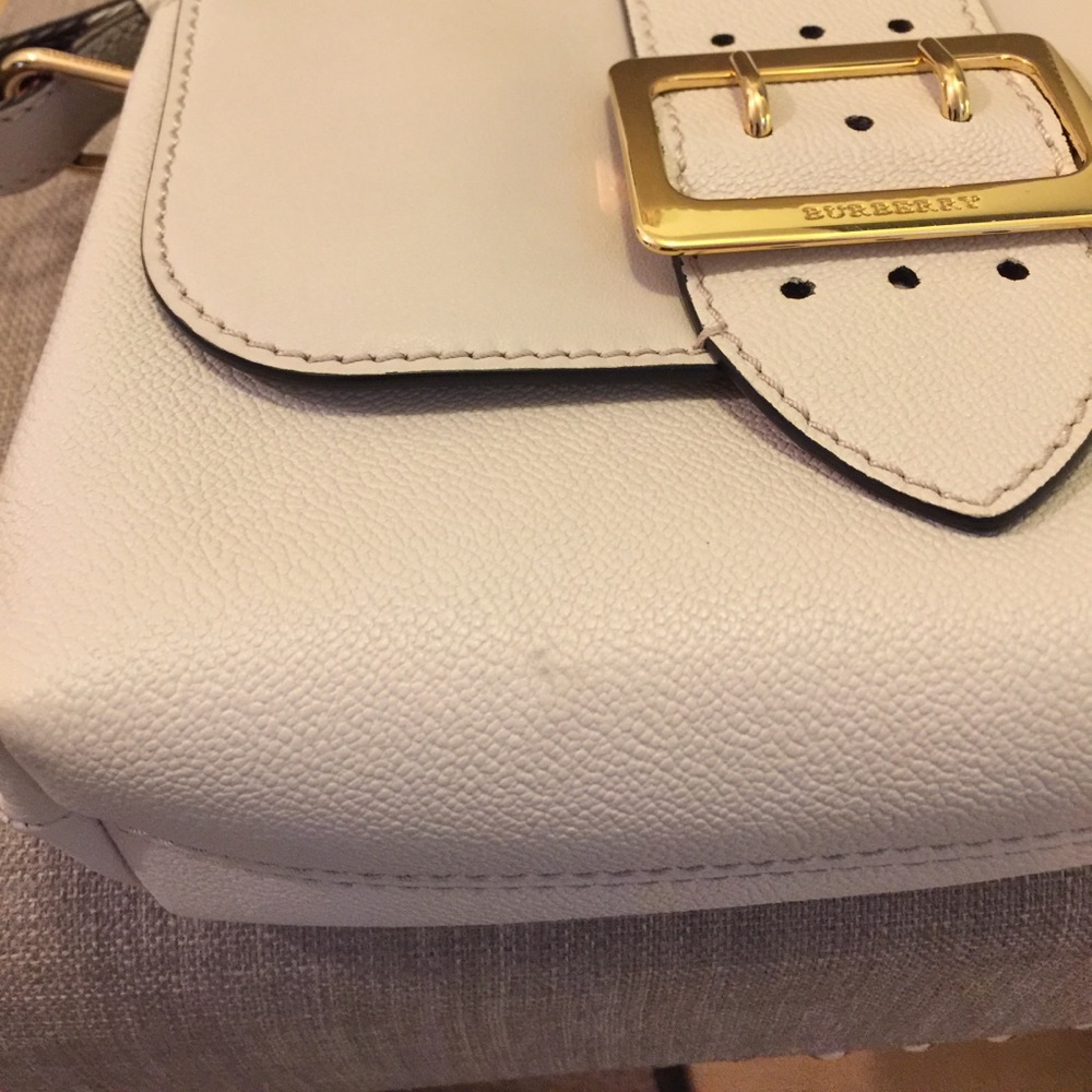 Burberry Small Medley Shoulder Bag - Picture 5 of 5