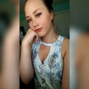 Meet your Posher, Leah