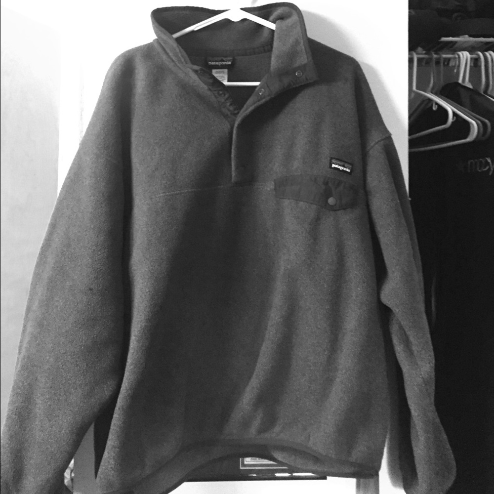 Pategonia pullover/ jacket.