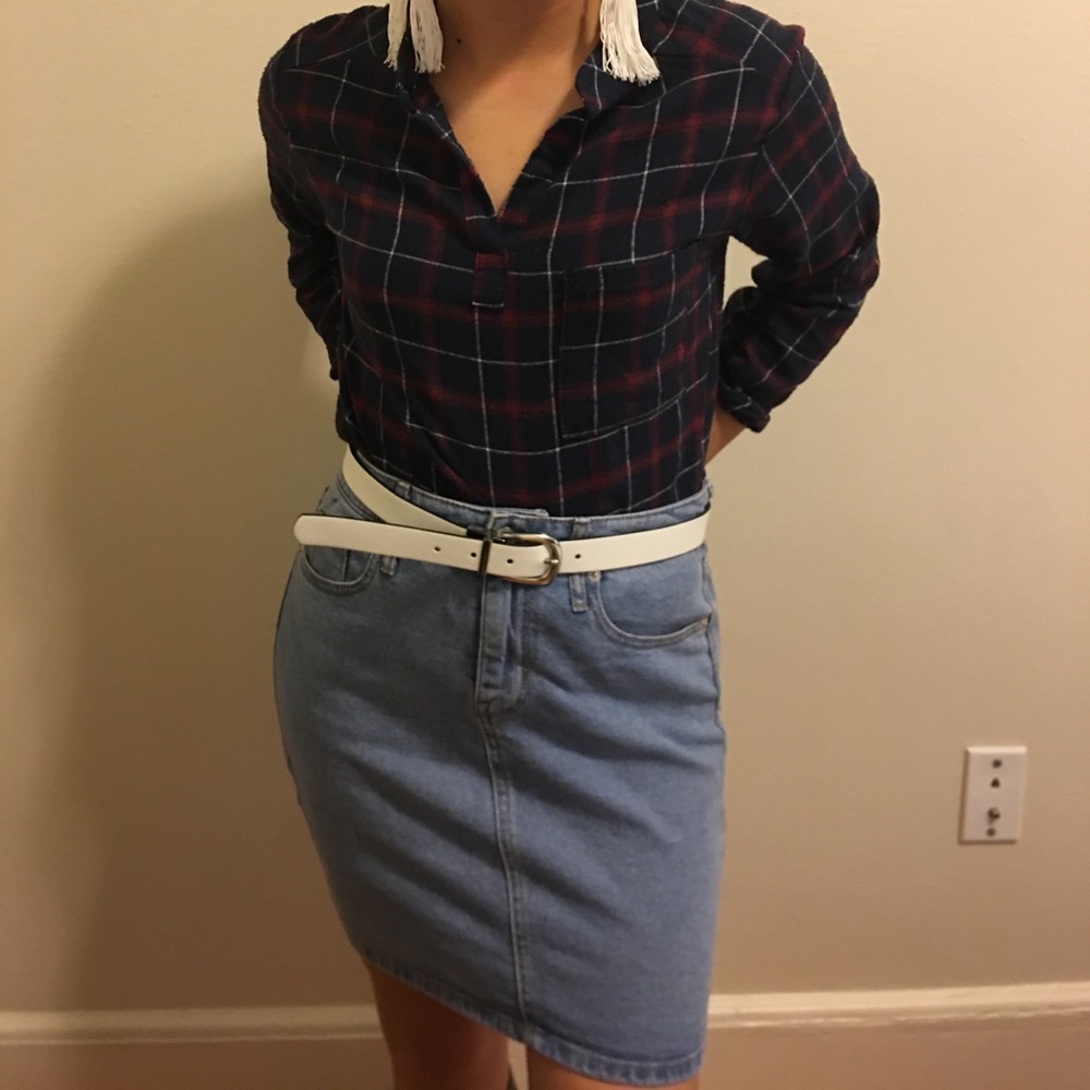 Missimo Jean skirt, huggs hips, vintage feel
