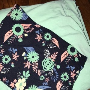 Lularoe Mint XS Carly ONLY