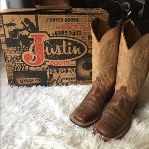 Justin Boots Womens Size 7
