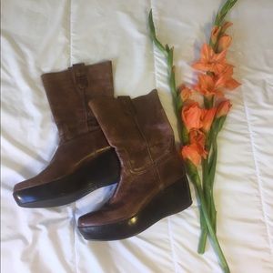 ♦️♦️SALE♦️♦️Leather Boots! ♦️1HR MOVING SALE ♦️