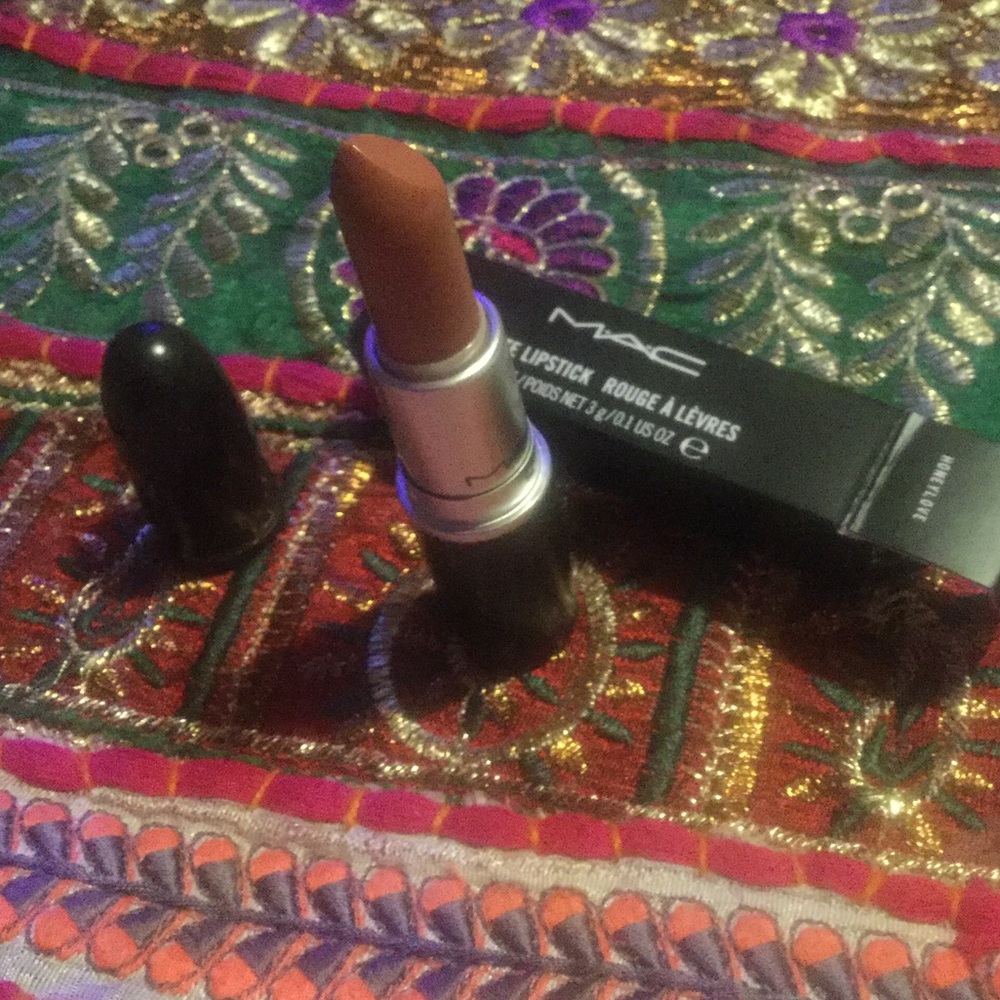 Mac Matte Lipstick Honeylove