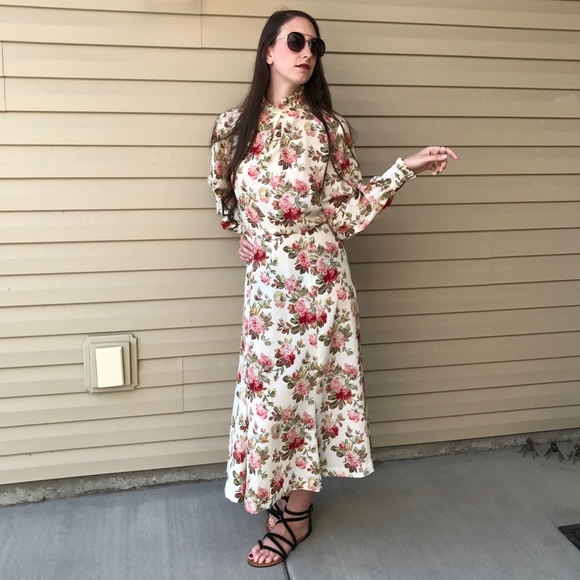 Vintage Dresses & Skirts - Amazing VINTAGE floral dress