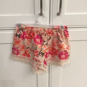 Show me your Mumu shorts