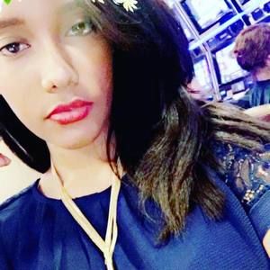 Meet your Posher, Andreina