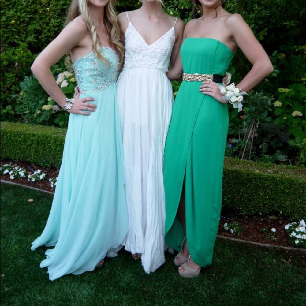 BCBGMAXAZRIA evening gown