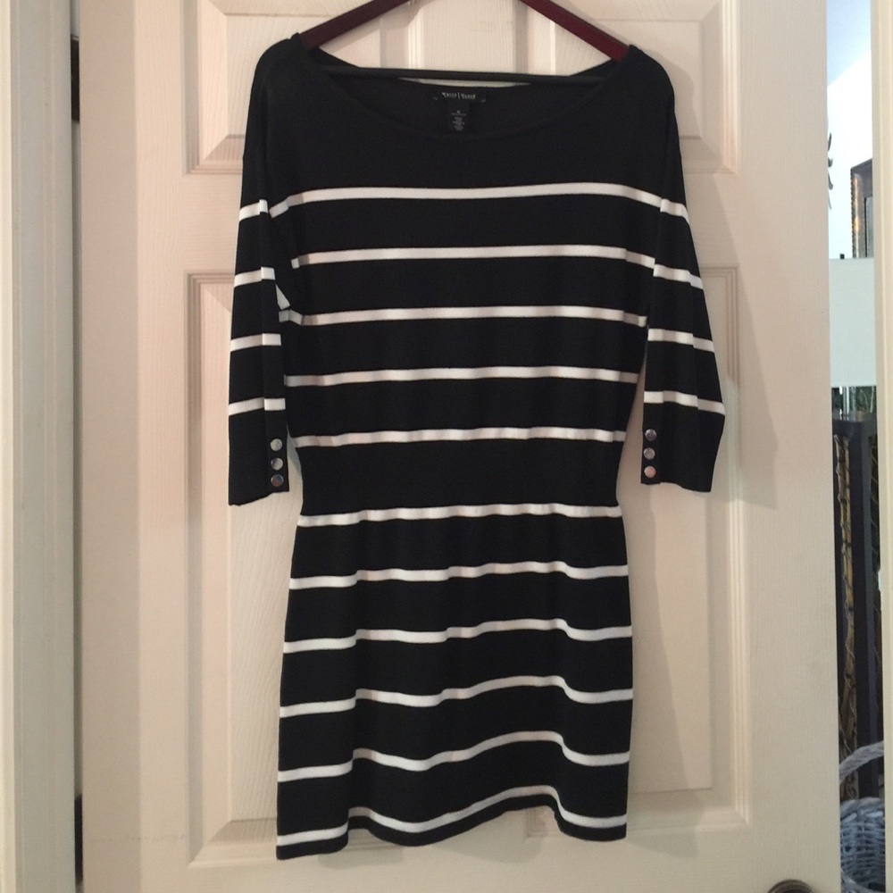 NWOT. White House Black Market Boatneck Shirt