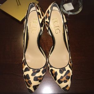 BCBG Leopard Pumps Size 8