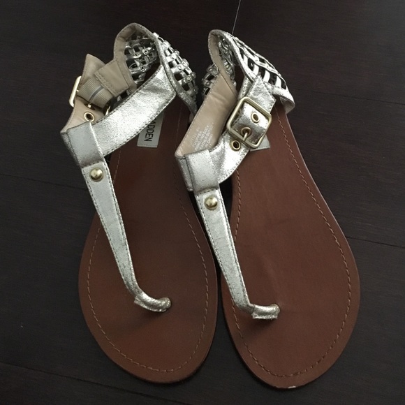 Gold Steve Madden sandals - Picture 2 of 4