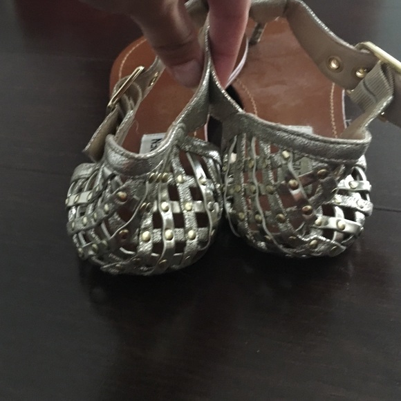 Gold Steve Madden sandals - Picture 3 of 4
