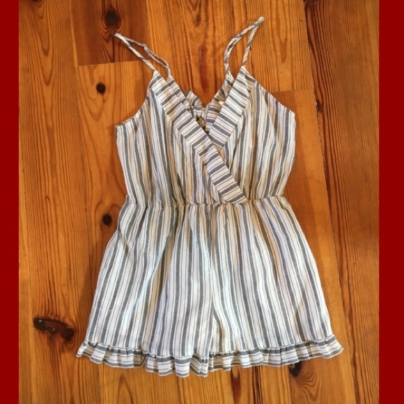 Adorable Romper!!! - Picture 1 of 3