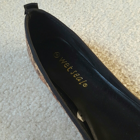 Cheetah Print Flats - Picture 3 of 3