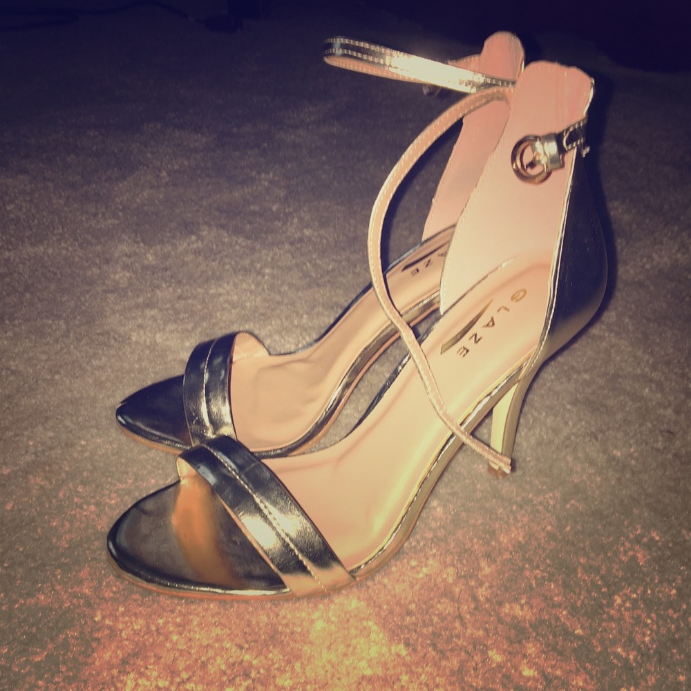 GLAZE gold sandal heel size 8.5