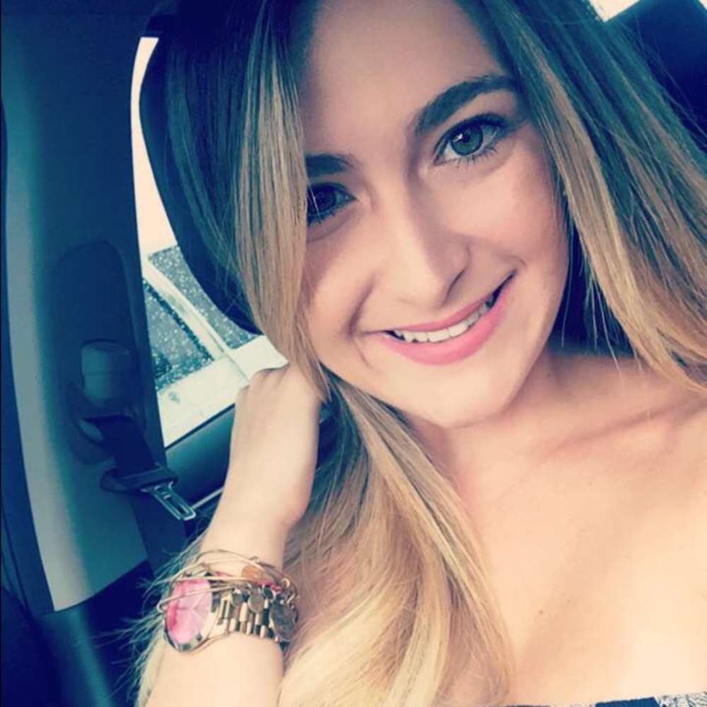 Meet your Posher, Melissa