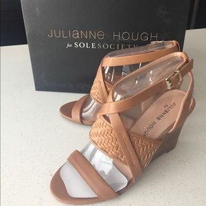 Julianne Hough | Sole Society Sadee Wedges.