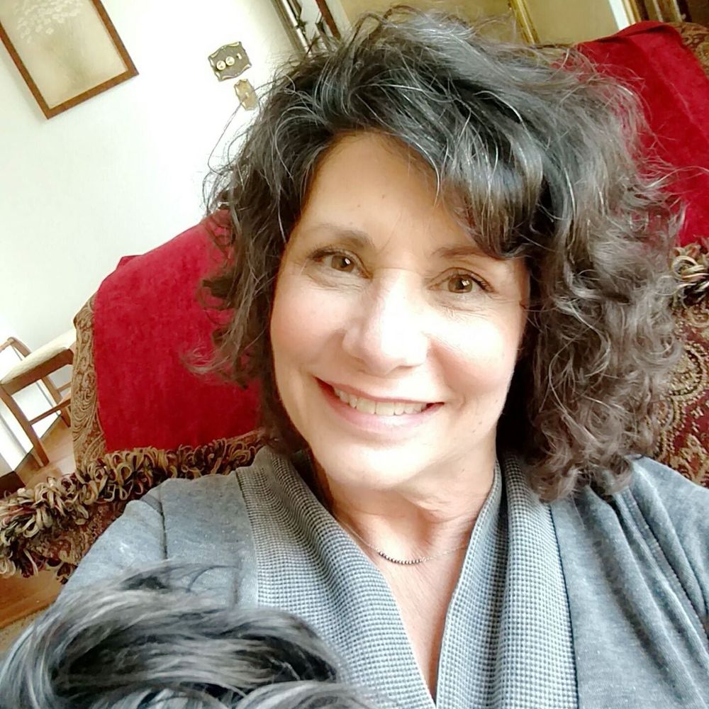 Meet your Posher, Suzi