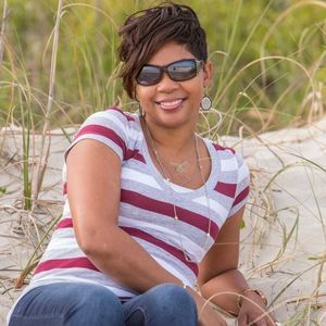 Meet your Posher, Latisha