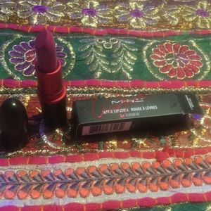 Mac Matte Lipstick Viva Glam Ariana Grande 2