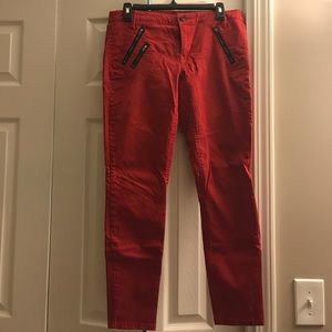 Red Gap skinny ankle jeans/khakis. Size 6 EUC