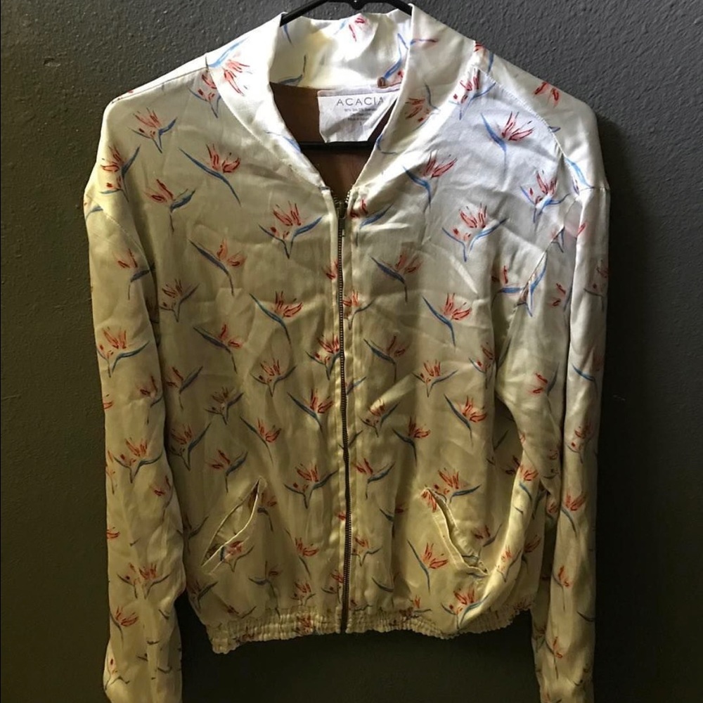 ✖️✖️SOLD✖️✖️ Acacia bomber jacket. BOP print.
