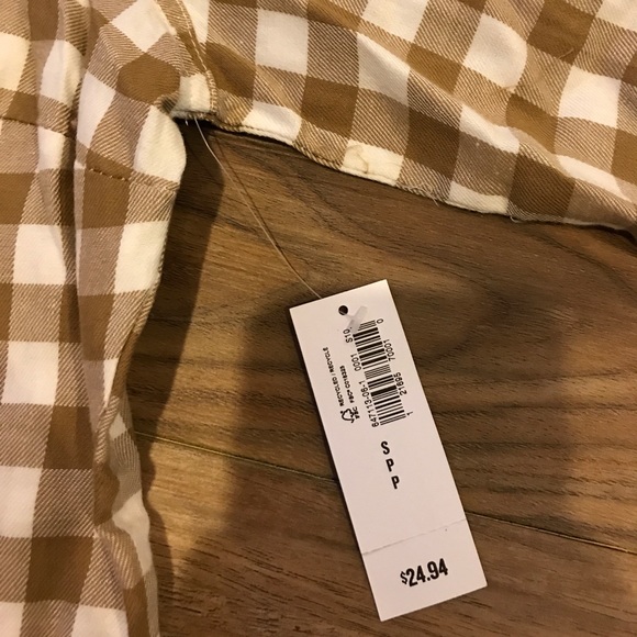 Old Navy Tan plaid button down - Picture 3 of 4