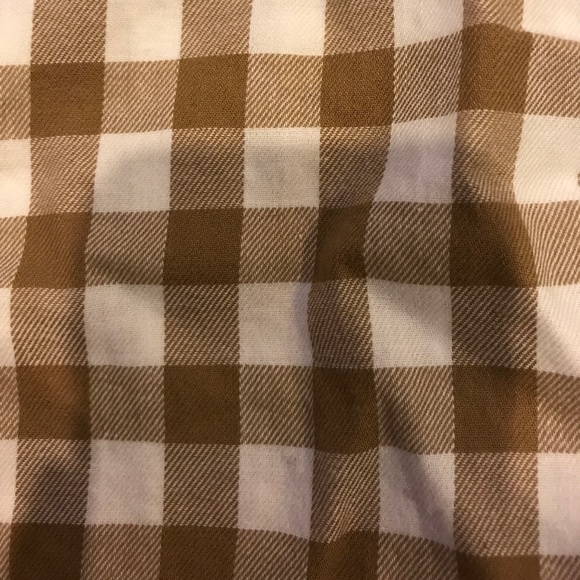 Old Navy Tan plaid button down - Picture 4 of 4