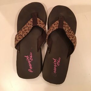 Leopard print platform flip flops