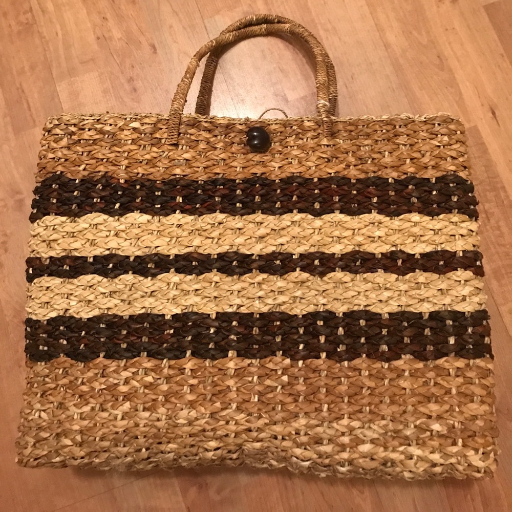 🌺 lined rattan beach bag 🌺