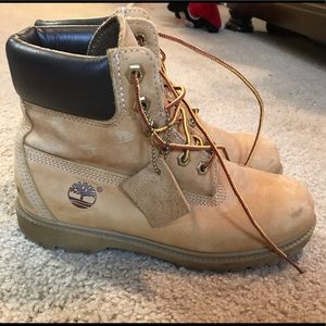 Women's 8.5 Timberland Boots