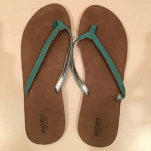 Turquoise Mossimo brand flip flops