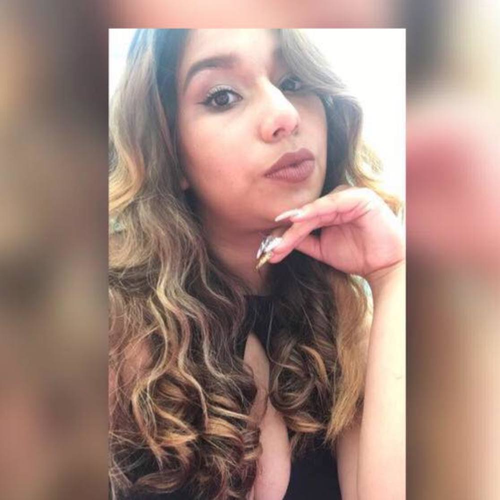 Meet your Posher, Elizabeth