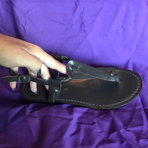 🌺Festival faux brown leather sandals🌺 - Picture 1 of 7