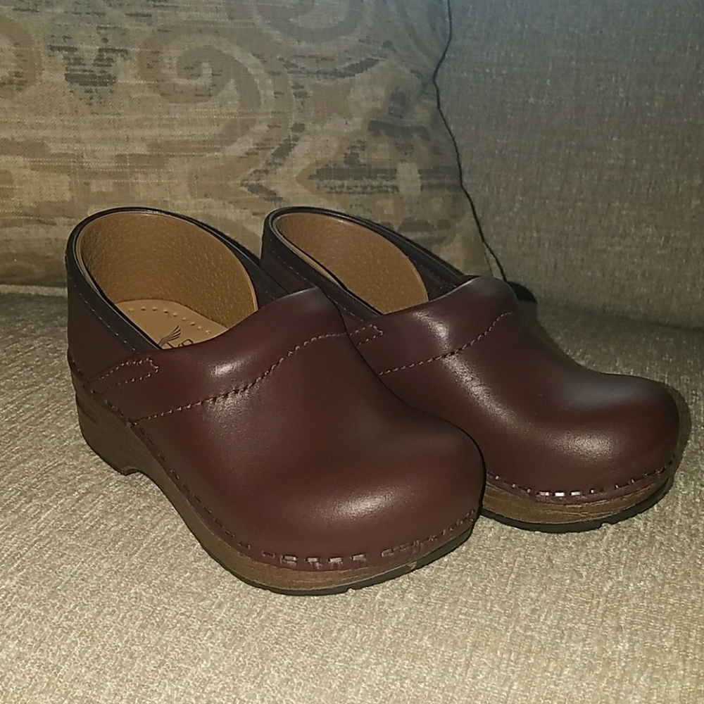 Brand New Toddler Clogs