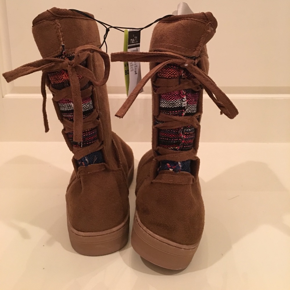 Brown snow boots